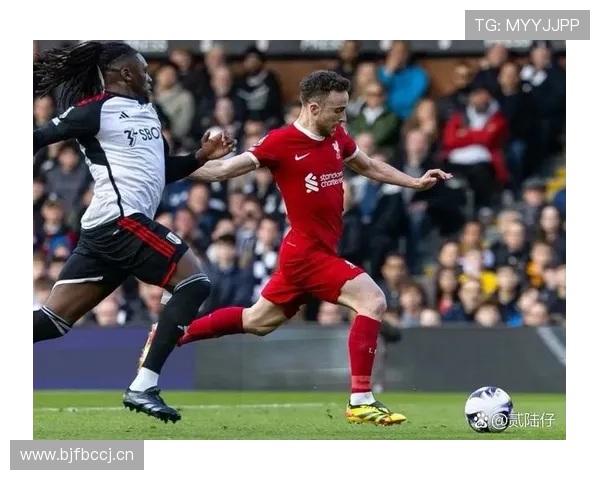 利物浦的危机时刻：战术混乱和阵容老化，豪门地位面临前所未有的挑战。