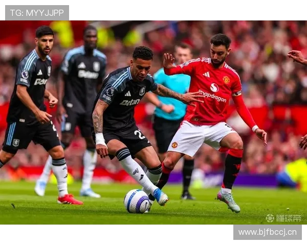 曼联更衣室矛盾再度浮现,持续影响球队战绩稳定性与赛季走势 曼联更衣室矛盾再度浮现,持续影响球队战绩稳定性与赛季走势